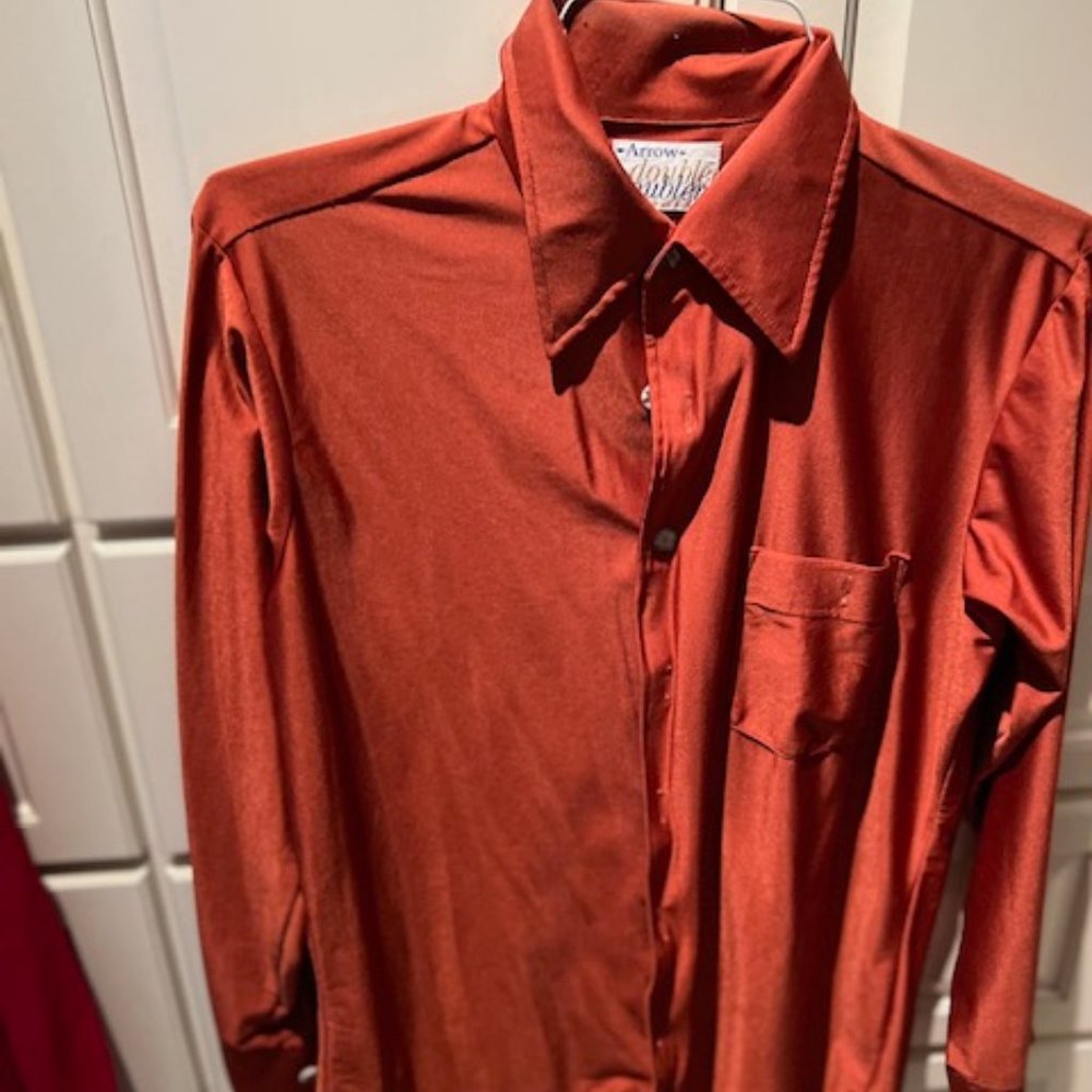 RED DRESS MEN'S SHIRT, QUINA NYLON, ARROW , SIZE  16